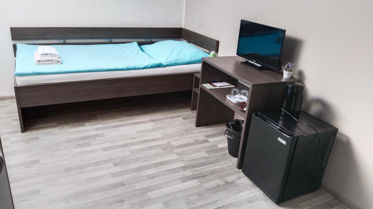 Penzion U Brazdu Ivancice Ngoại thất bức ảnh