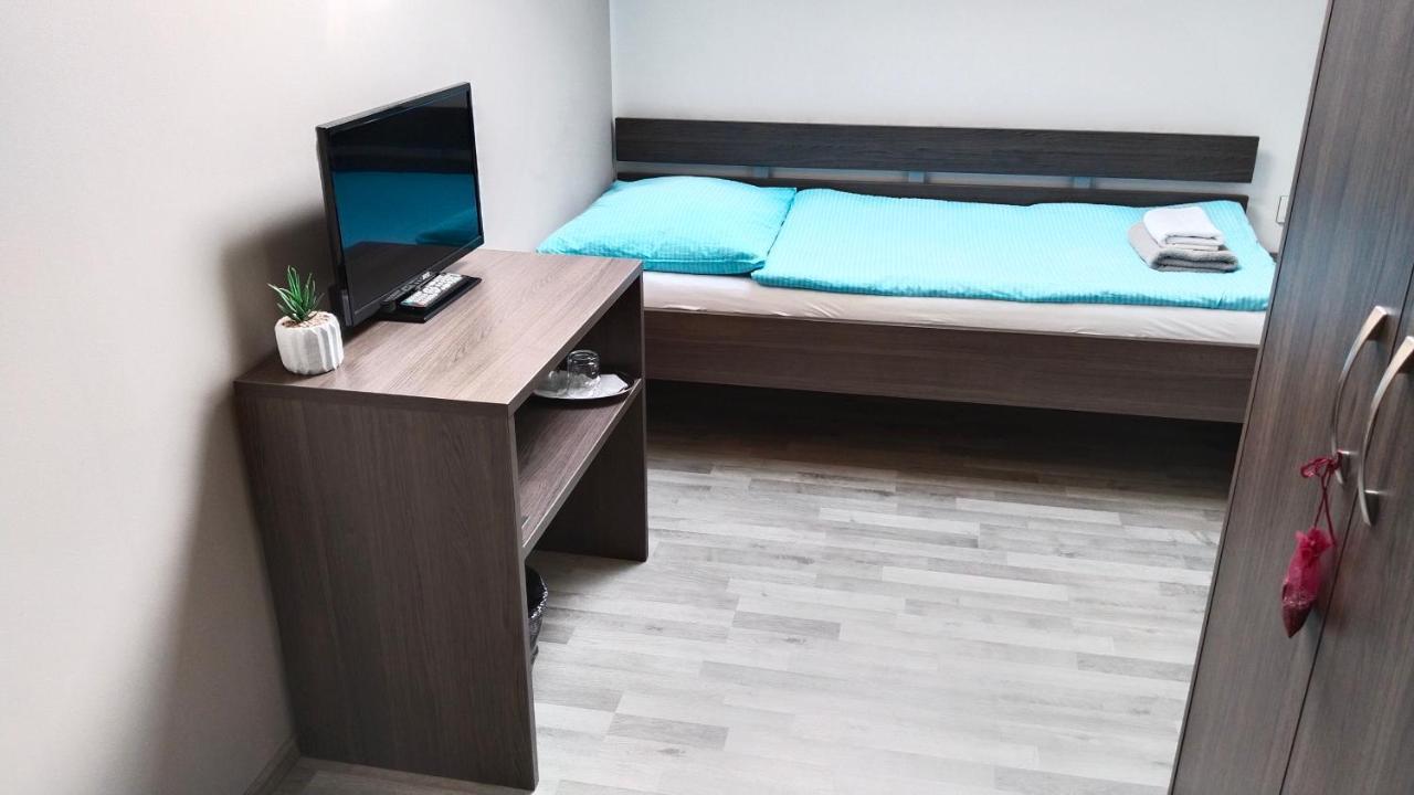Penzion U Brazdu Ivancice Ngoại thất bức ảnh
